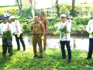 Bupati Konawe Canangkan Gerakan Irigasi Bersih Bendung Wawotobi, Dorong Peningkatan Ketahanan Pangan